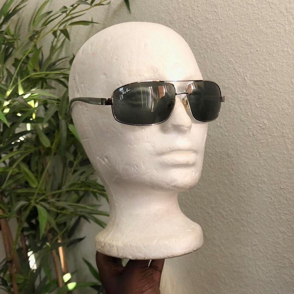 Ray-Ban VTG Aluminum Gunmetal Aviator Sunglasses Silver Black RARE Discontinued